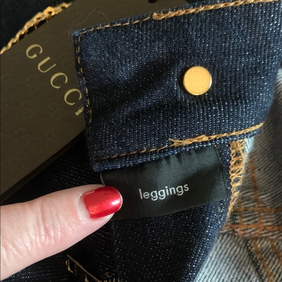Gucci Navy Blue Denim Jeans with Gold Chain and Button Accent New With Tags - Picture 13 of 15